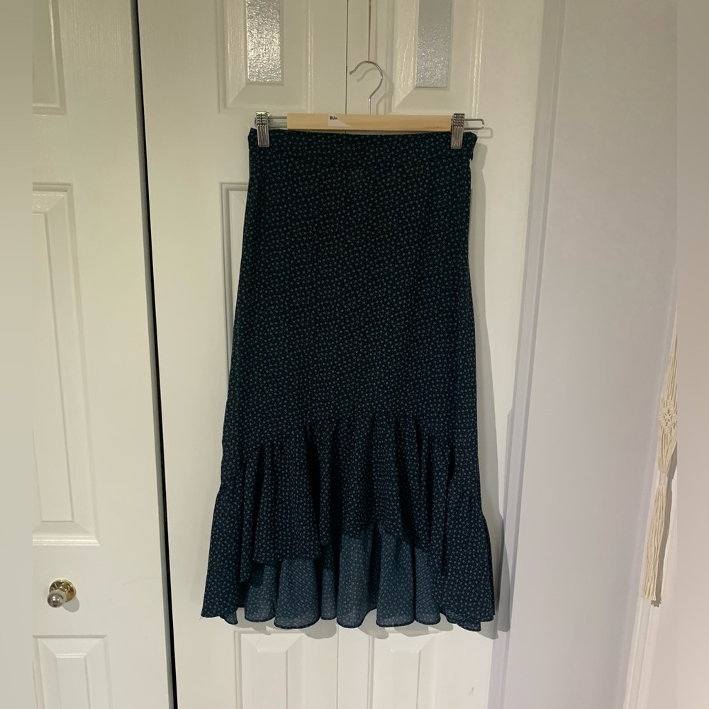 H&M Black Ruffled High-Low Skirt